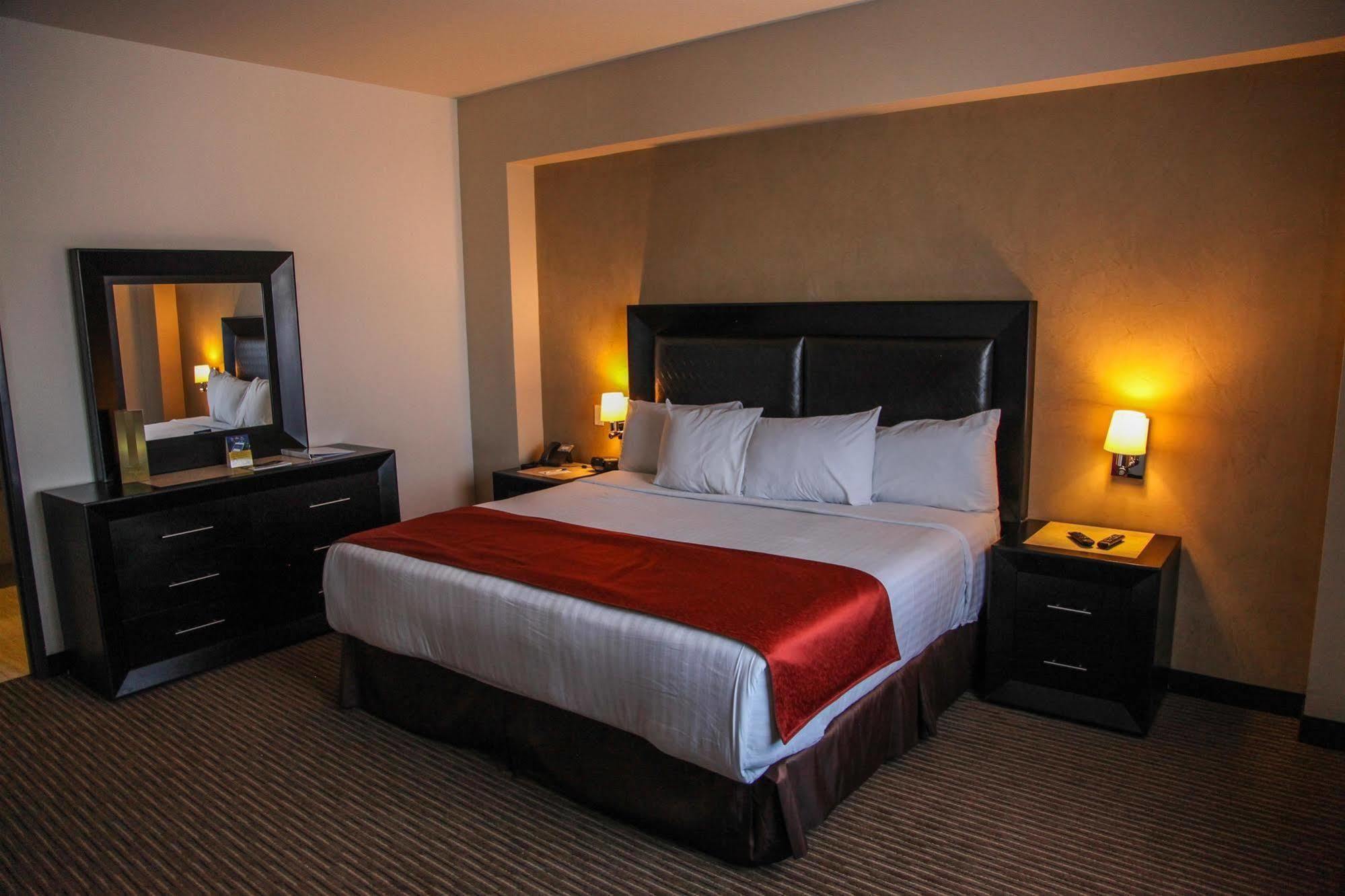 Best Western Plus La Mina Parral Zimmer foto